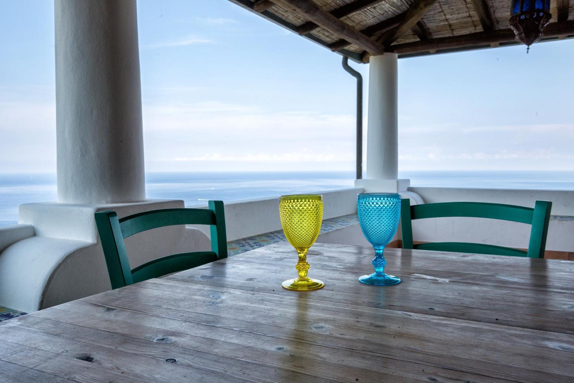 Sealight Villa Lipari - Vista E Piscina Екстериор снимка