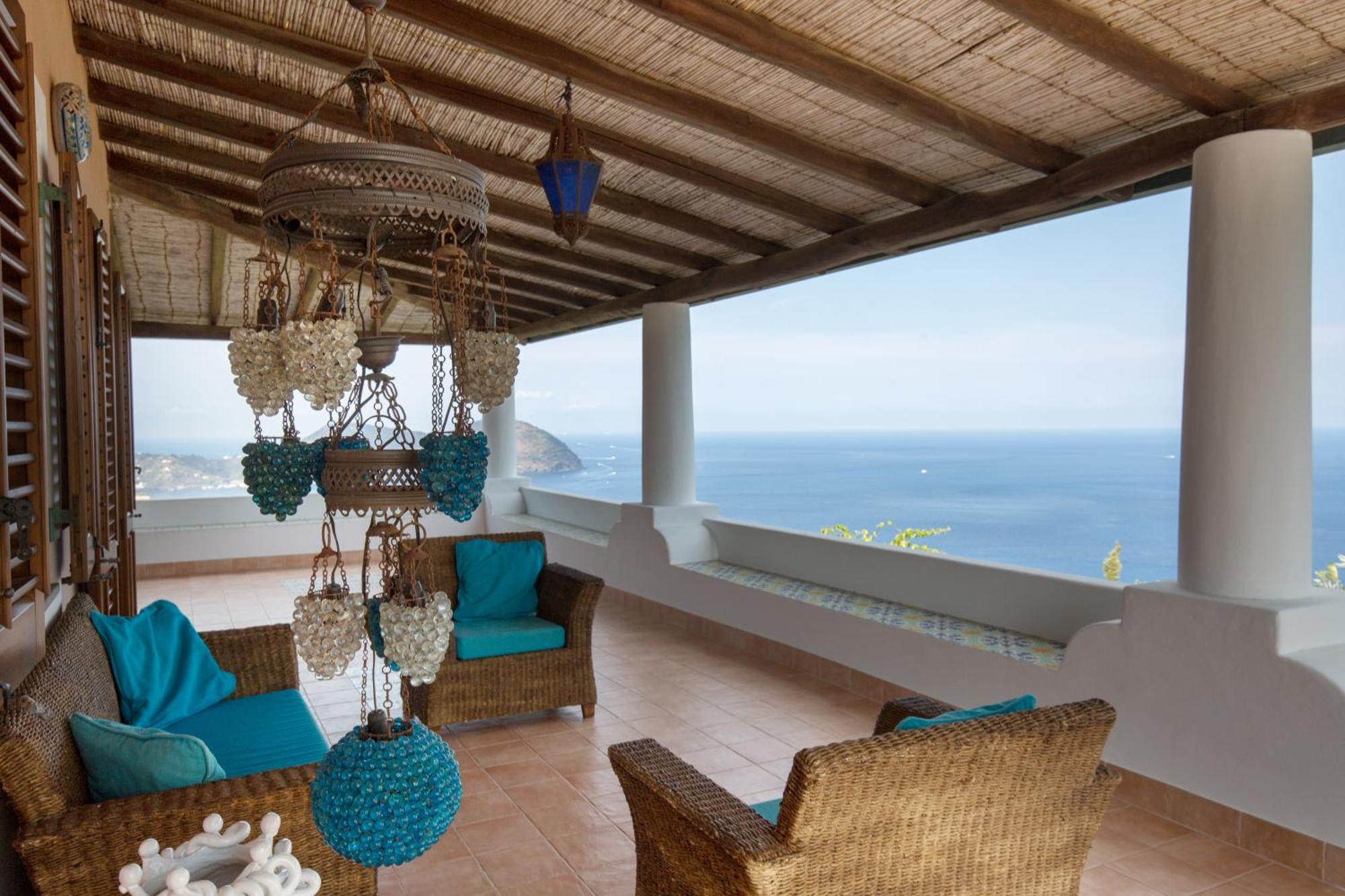 Sealight Villa Lipari - Vista E Piscina Екстериор снимка