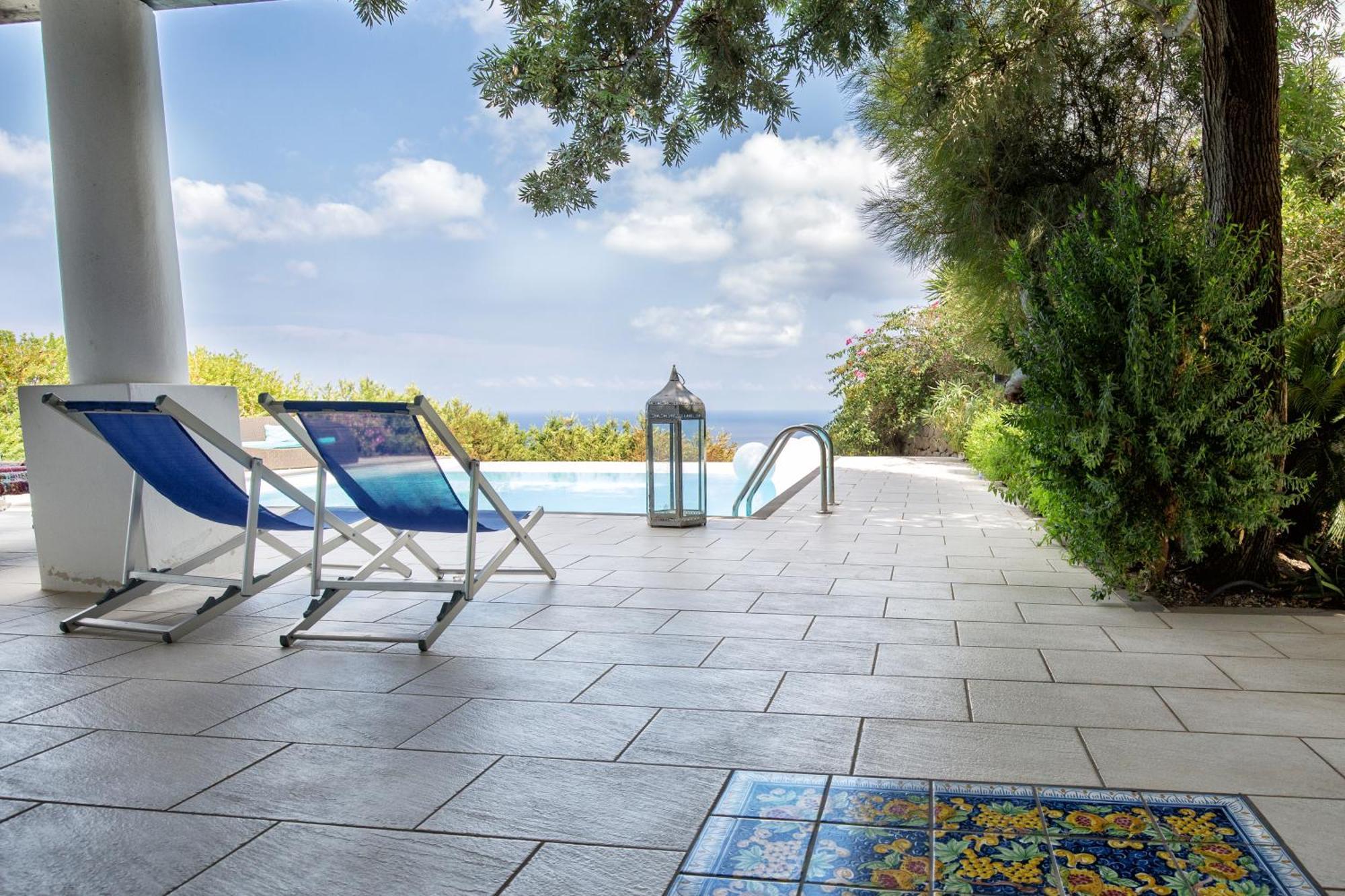 Sealight Villa Lipari - Vista E Piscina Екстериор снимка