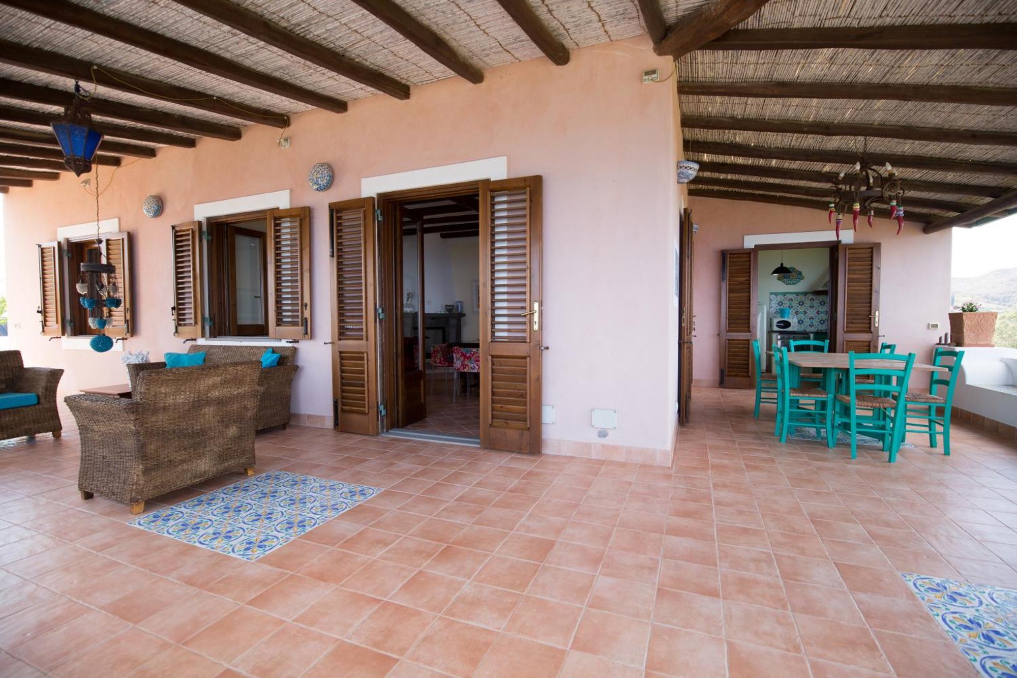 Sealight Villa Lipari - Vista E Piscina Екстериор снимка